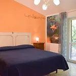 Domus Aromatica Apartmán *