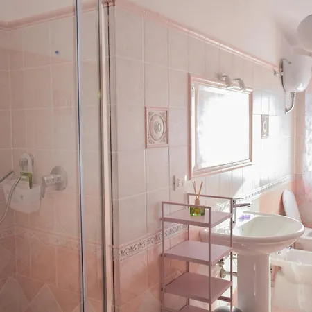 Domus Aromatica Апартаменты Ассизи