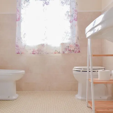 Domus Aromatica Apartment *